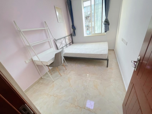 合租·中央花园二期 5居室 南卧