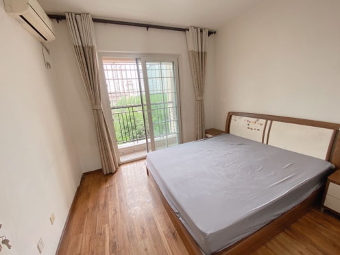 合租·中华名园二期 5居室 南卧