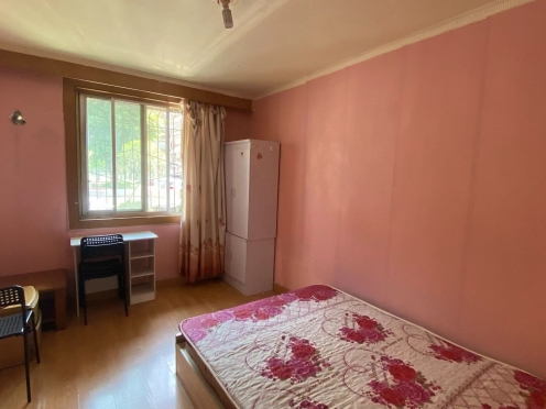 合租·东怡园 5居室 南卧