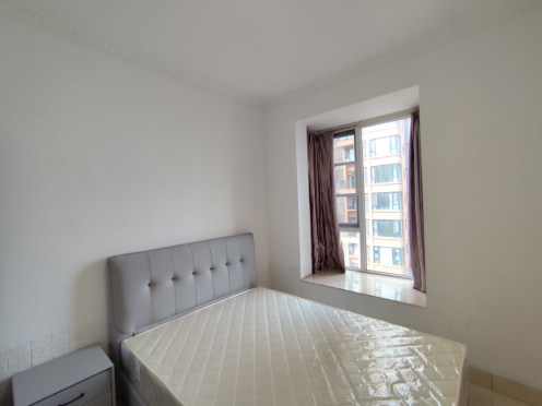 合租·比华利国际城二期 5居室 南卧