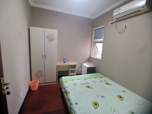 合租·天府长城柏南郡 5居室 西南卧