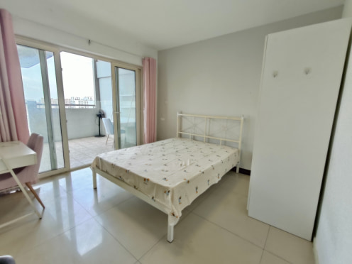 合租·蓝光凯丽香江 4居室 南卧