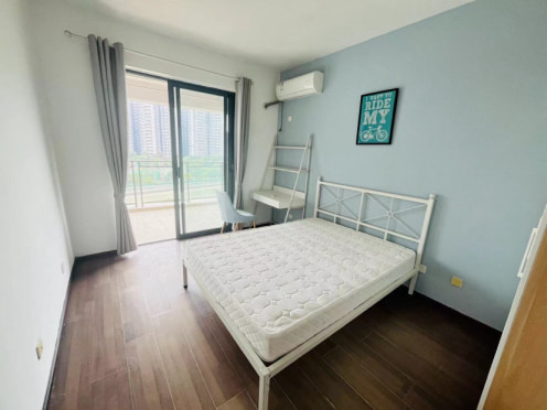 合租·东苑A区 5居室 南卧