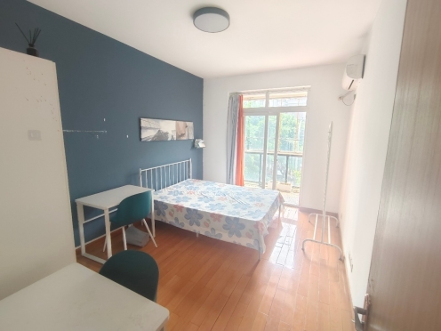 合租·云影苑 5居室 南卧