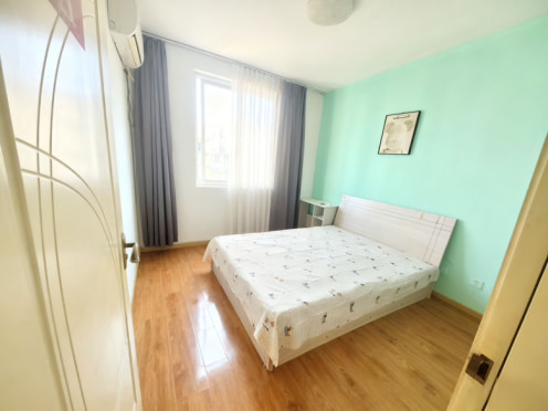 合租·润新花园二期 5居室 南卧