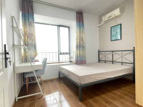 合租·东苑D区 5居室 南卧