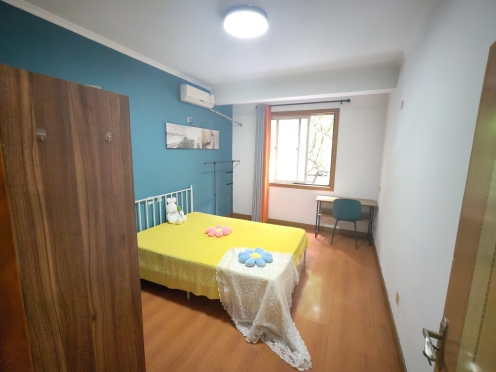 合租·馨宁居二期 4居室 南卧