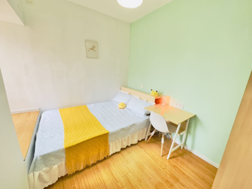 合租·蓝谷地天域 5居室 南卧