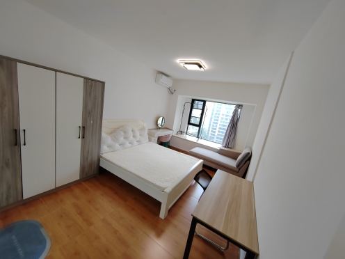 合租·美泉悦府 5居室 南卧