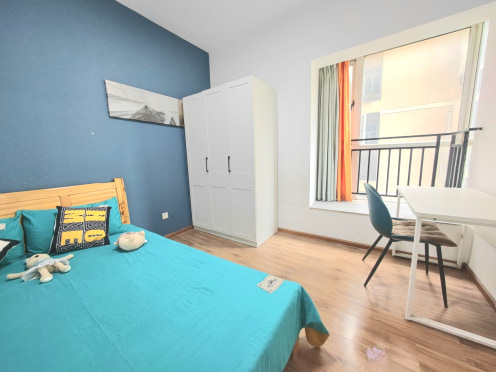 合租·兴元丽都 3居室 南卧