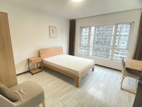 合租·天府长城柏南郡 4居室 南卧