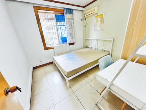 合租·新鸿社区 4居室 南卧