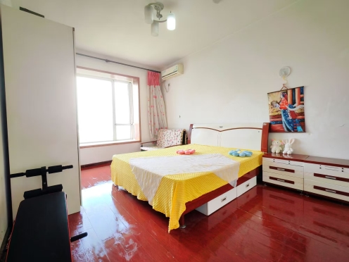 合租·云翔远景 4居室 南卧