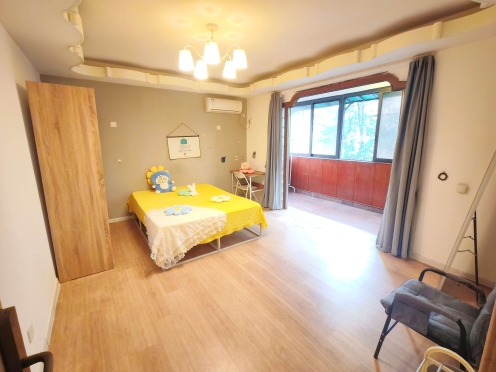 合租·胜利村383号 4居室 南卧