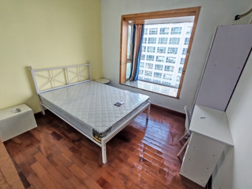 合租·南方花园 5居室 南卧