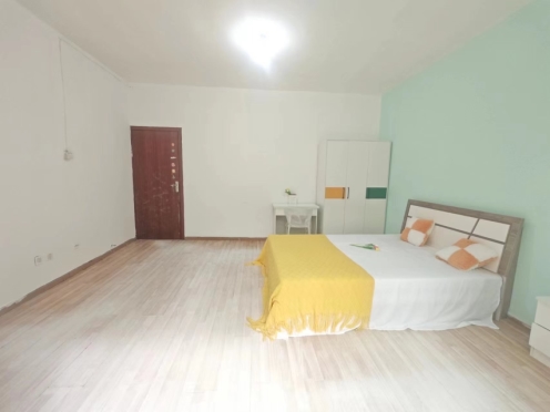 合租·中华名园二期 5居室 南卧