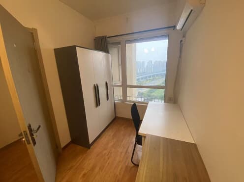 合租·华润凯旋天地 3居室 南卧