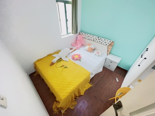 合租·四季花城 5居室 南卧