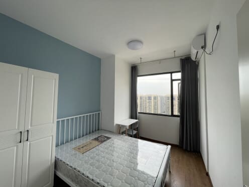 合租·美泉悦府 5居室 南卧