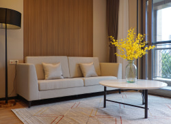 独栋·城方公寓 古北路店 可短租比邻古北壹号大一房一厅带地暖可做饭观景大阳台，采光通风绝佳，宠物友好 1室1厅_翡翠名都租房