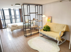 独栋·泊寓 魁奇路地铁站店 【限时免租一个月】 免管理费  送搬家 电梯大阳台房 采光好 开间_世博广场租房