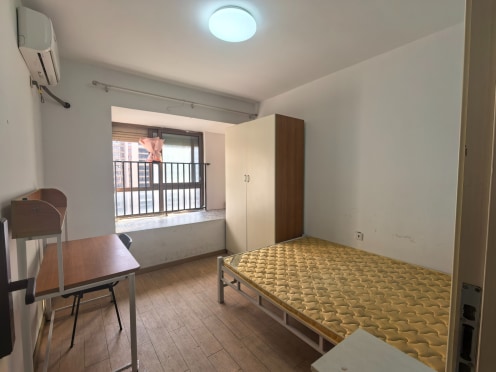 合租·招商雍华府 4居室 南卧