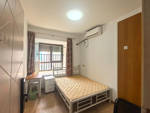 合租·招商雍华府 4居室 南卧