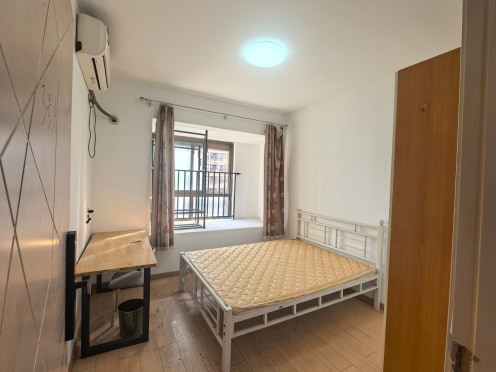 合租·招商雍华府 4居室 南卧