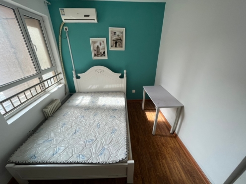 合租·华夏福地 4居室 南卧