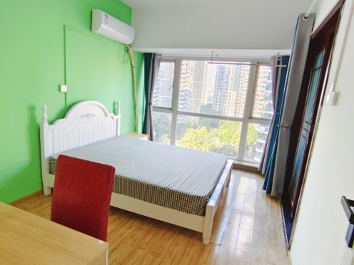 合租·菱角湖万达广场B区 5居室 南卧