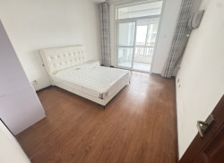 合租·力高柏林春天 4居室 南卧_力高柏林春天租房