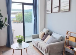 独栋·厦门联发尔寓 1819店 新年特惠1900起一室一厅 民水民电 地铁口旁 4.8米挑高Loft 阳光落地窗 带厨房 可短租 1室1厅_联发尔寓1819店租房